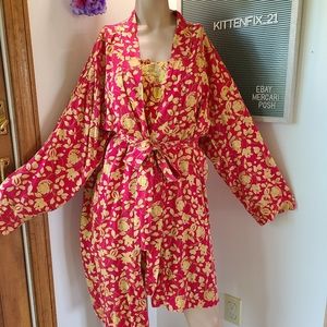 Vtg 90's Victoria's Secret 100% SILK Robe & Chemise Set Size S/M ❤️💛
